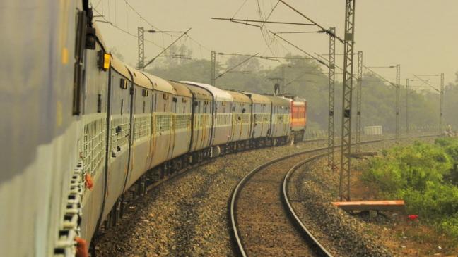 Cheap, clean and easy to install, a solar push by India’s railways offers huge potential if deployed effectively. Photo by Smeet Chowdhury/Flickr