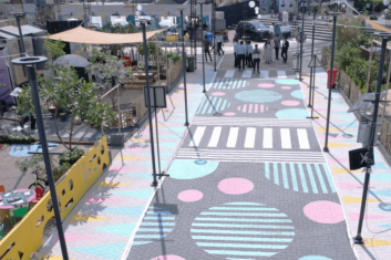 A life-size model of an ideal neighborhood built at the Surat Smart Cities Smart Urbanization Conference 2022.